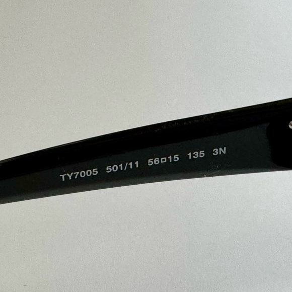 Tory Burch Sunglasses - Picture 5 of 6